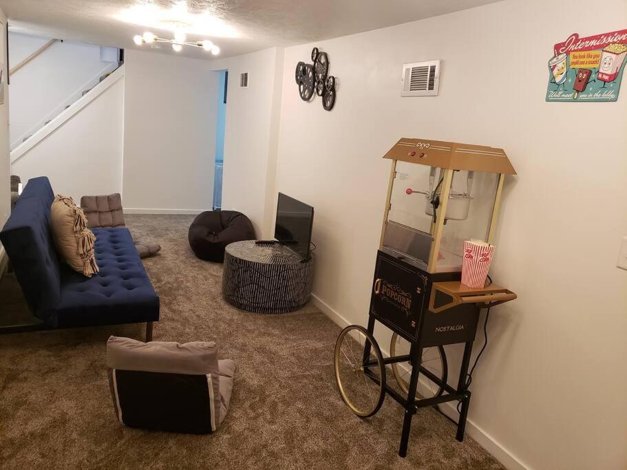 Cute Cottage-2 Min From Downtown Lincoln Exterior photo
