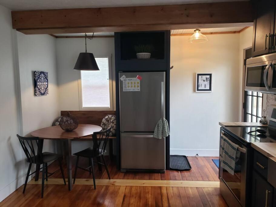 Cute Cottage-2 Min From Downtown Lincoln Exterior photo